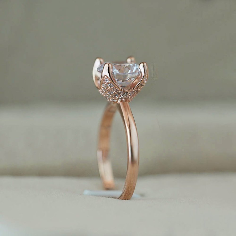 🎁Refine Crystal Round Pure Zircon Fashion Rings for Women, EVGG1509